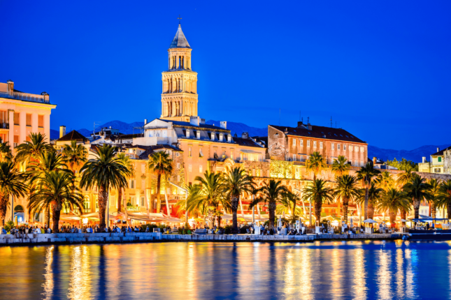 ✈️SPLIT